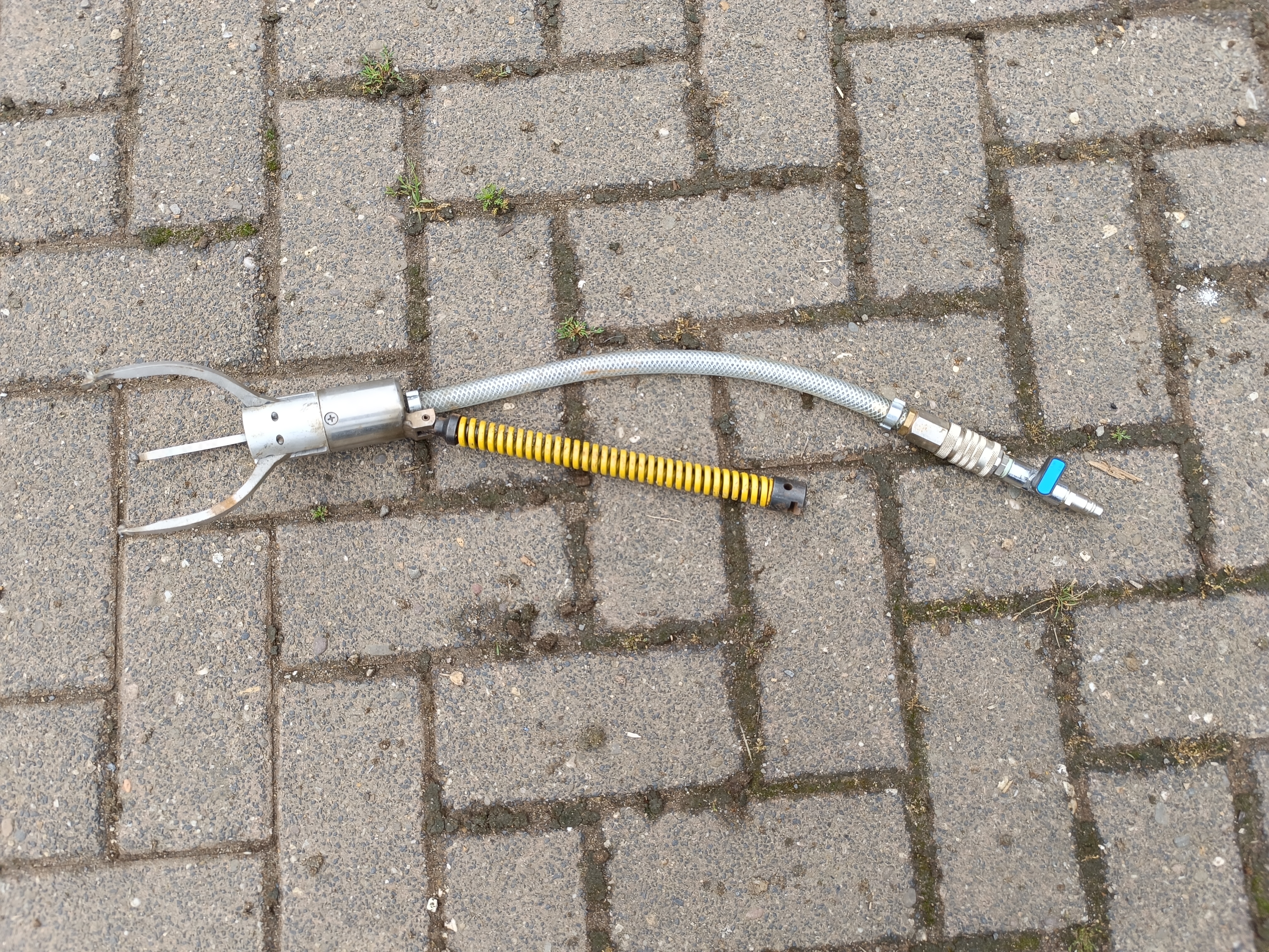 Pneumatischer Greifer 22mm
